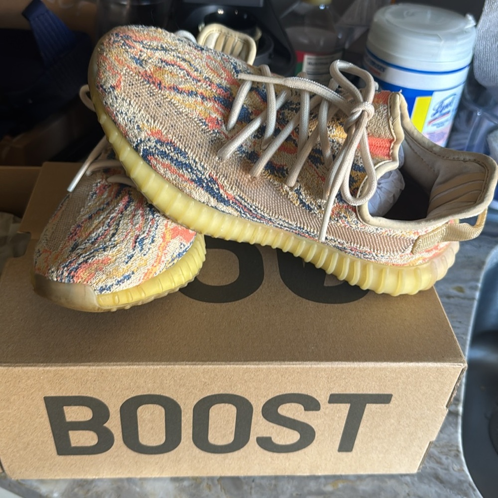Yeezy Boost 360 V2